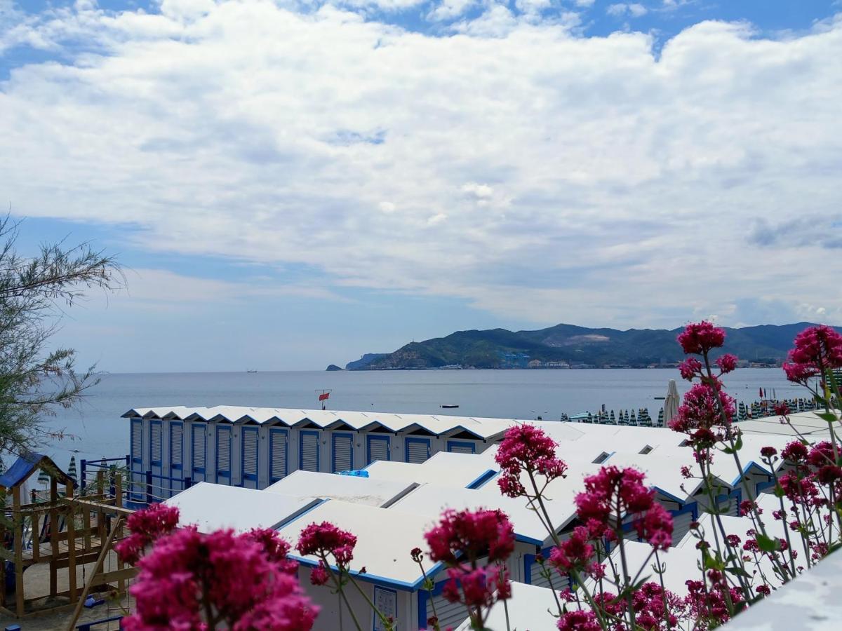 Tramonto Sul Mare - Sea Suite ซาโวนา ภายนอก รูปภาพ